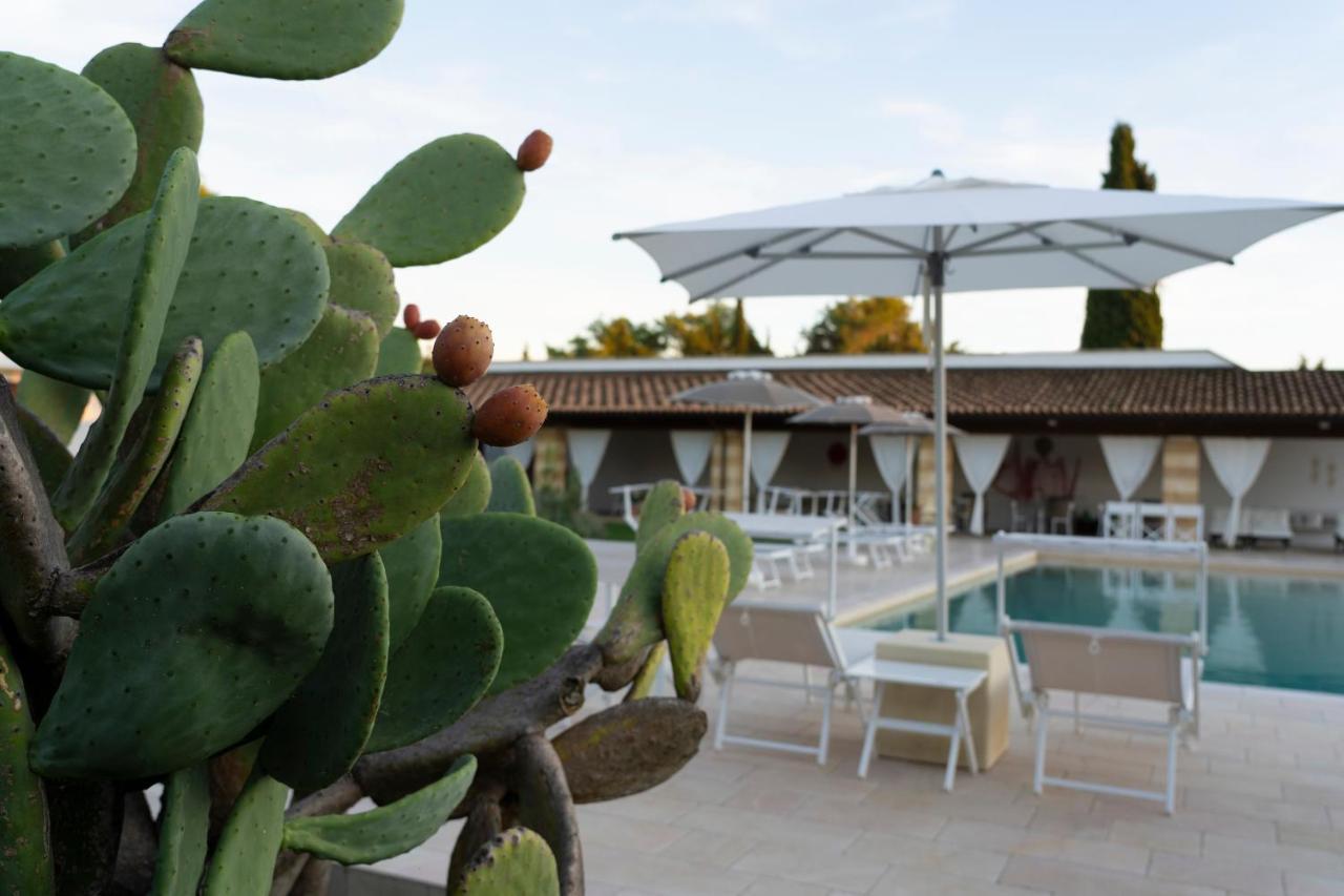 Masseria Tenuta Flora Maria Leverano Eksteriør bilde